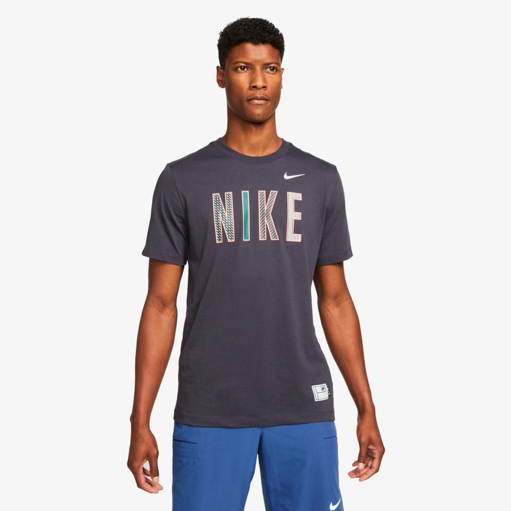 🎾 Nike Men's Dark Gray Graphic Tee Designed by Serena Williams 🎾